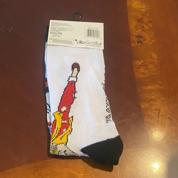 Betty Boop Crew Socks - White and Black - Picture 2 of 2